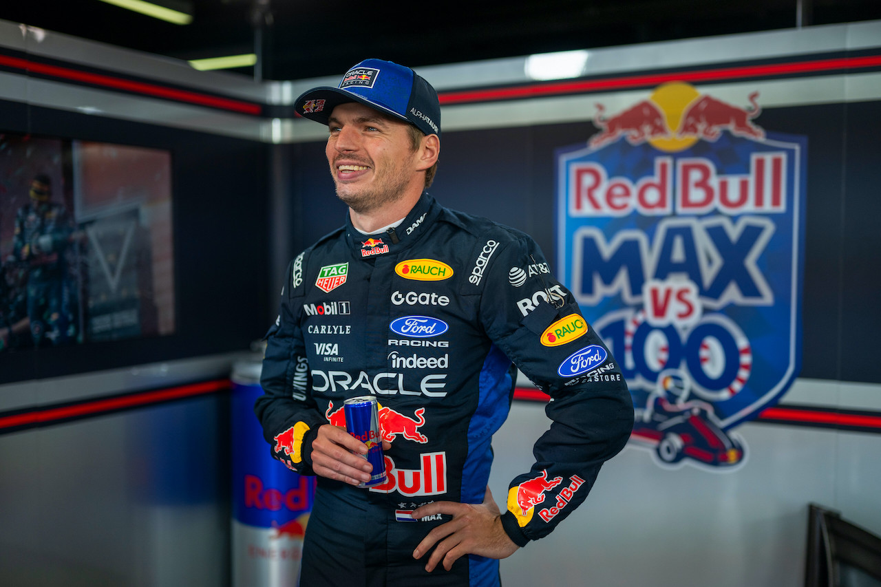 Max Verstappen在Red Bull《Max vs 100》賽後表示：「當我找到節奏、逐一超越車手，並看到與領先者的差距持續縮小時，真的非常令人興奮！」（Red Bull提供）